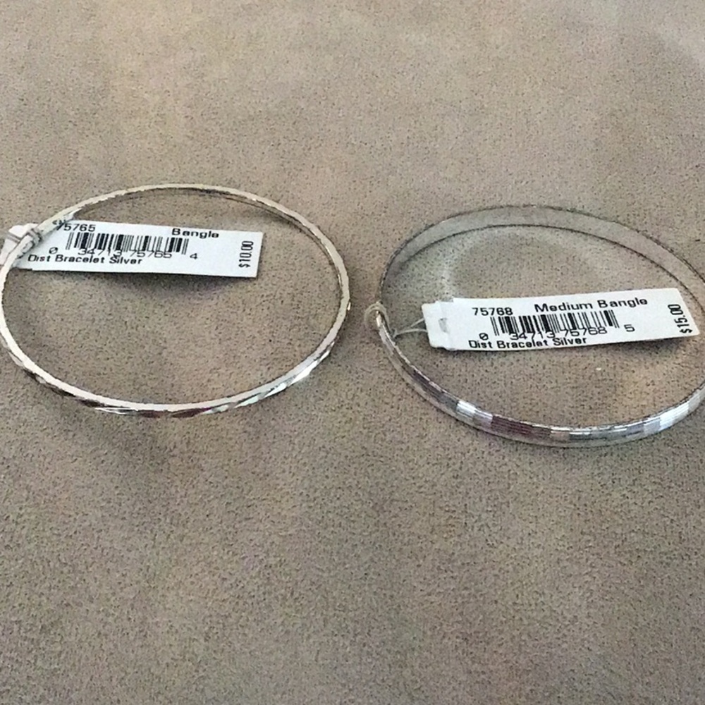 Sale 3 for $20! Silver bangle bracelets set of 2